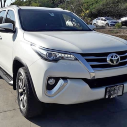 TOYOTA MODELO FORTUNER 4X4 AÑO 2018 PRECIO S/.80,000.00
